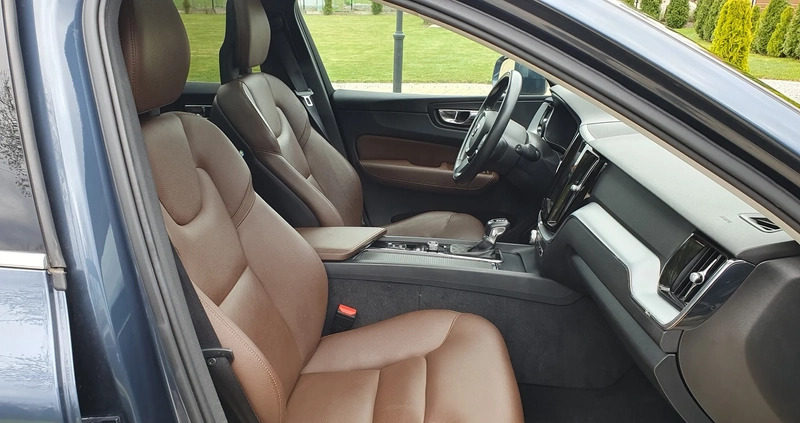 Volvo XC 60 cena 126900 przebieg: 89200, rok produkcji 2017 z Limanowa małe 121